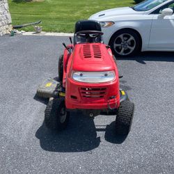 Yard Machine Lawn Mower 