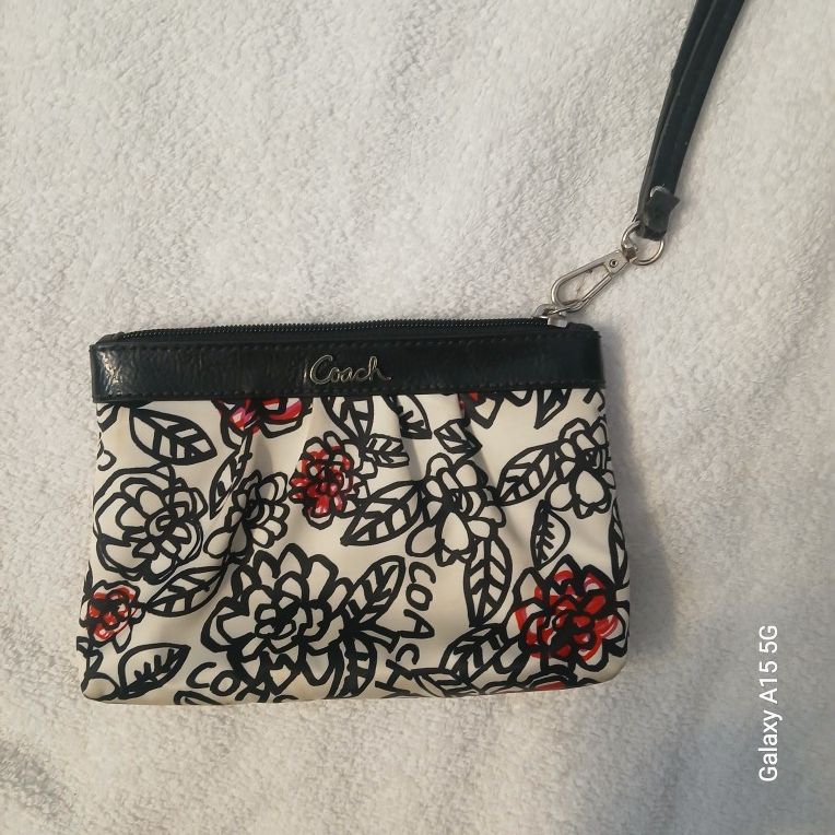 NWOT* Vintage COACH "POPPY-GRAFFITI" Large WRISTLET