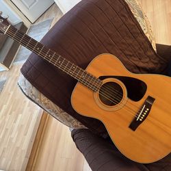 Yamaha acoustic guitar