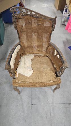 READ DESCRIPTION CHAIRS