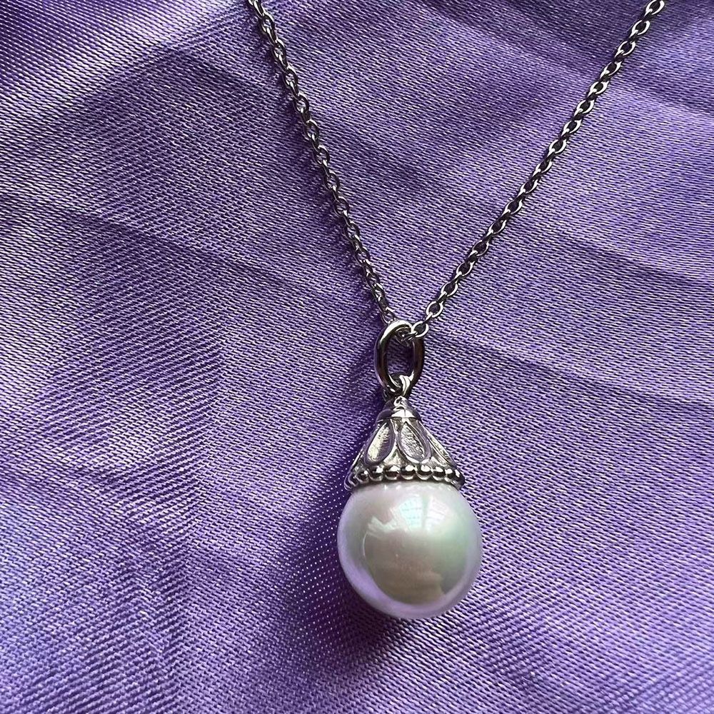 Tiffany & Co.Pearl Pendant Necklace Womens