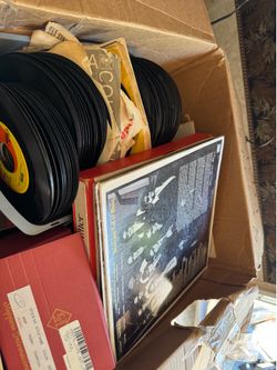 Tons of Recods!!! 45s