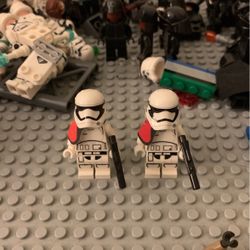 Lego Star Wars Stormtrooper Officers (1) per purchase