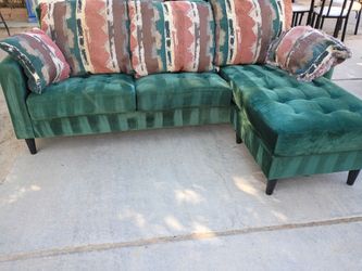 Green Velvet Tufted Sectional Sofa with Chaise