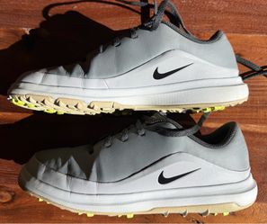Boy’s golf shoes