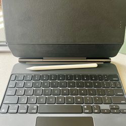 Apple Magic Keyboard & Pencil