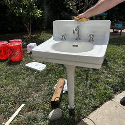 Vintage American Standard pedestal sink