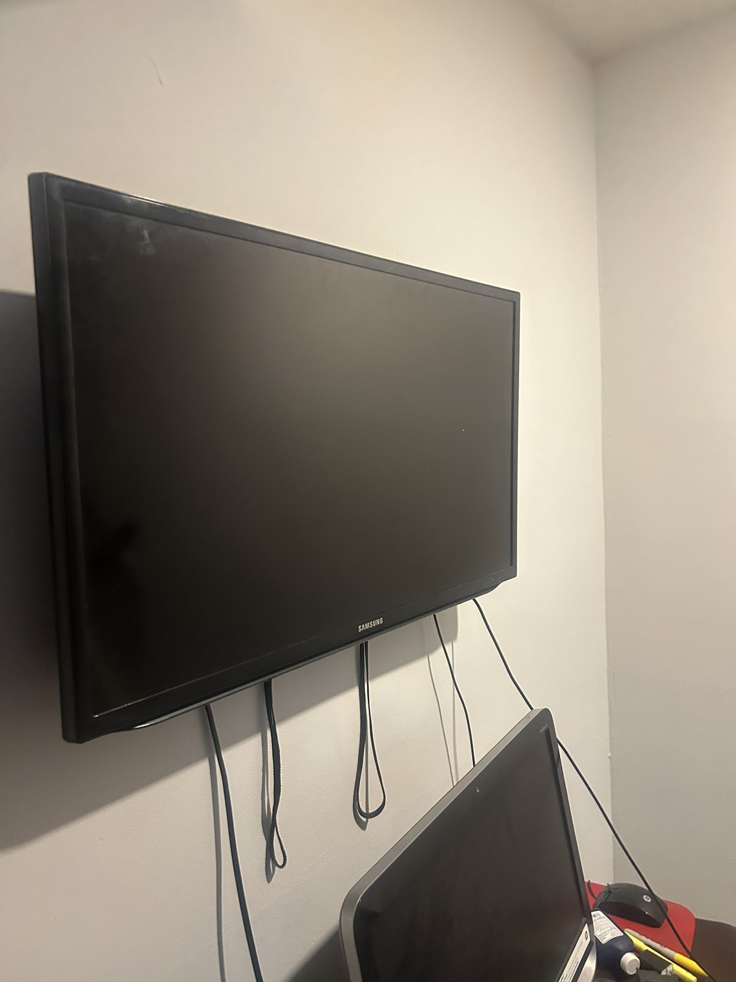 32 Inch Samsung