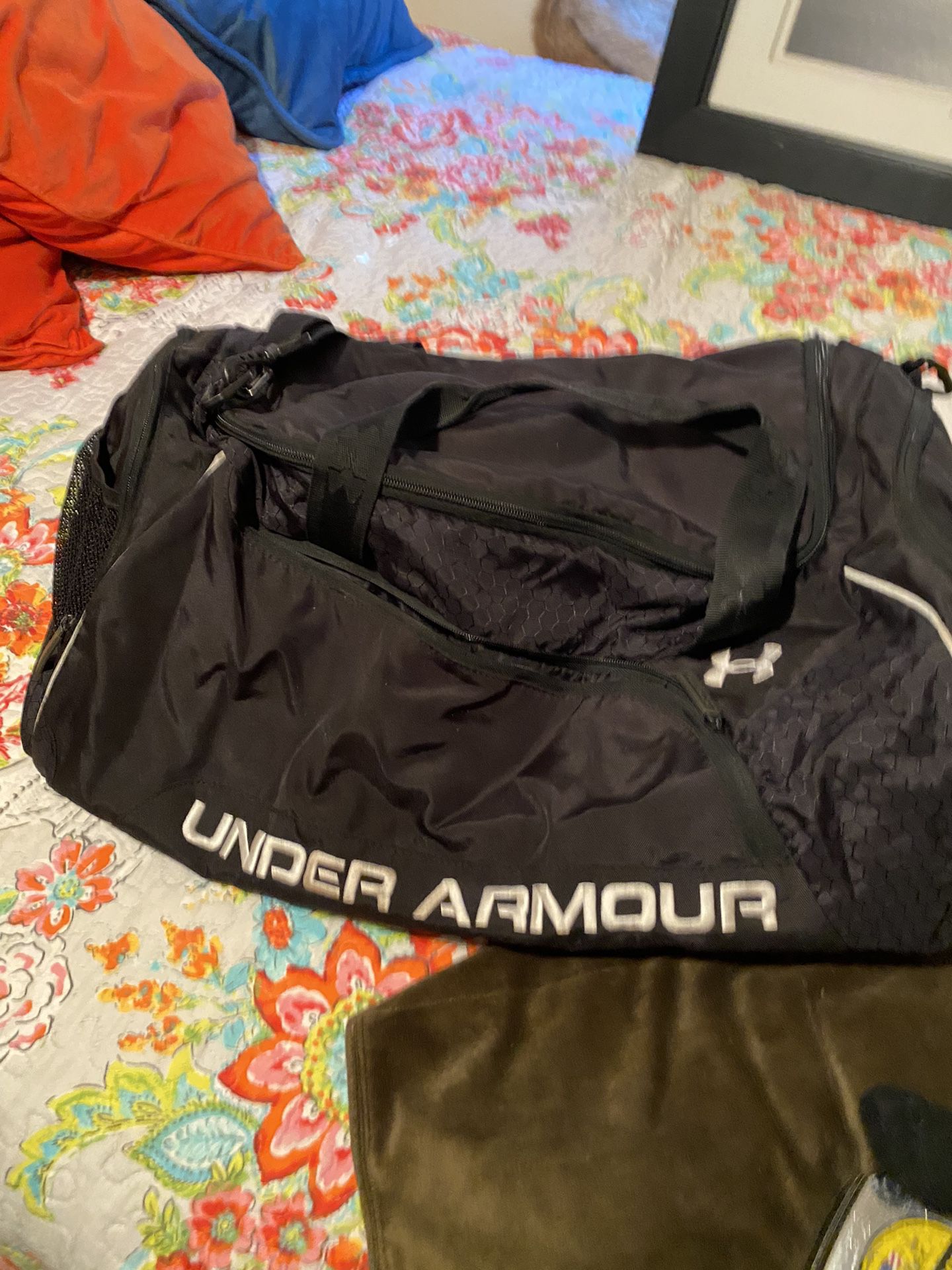 Under Armor Duffle Gym Bag 