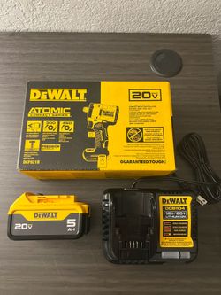DeWalt 1/2" Impact Wrench W/Battery and Charger