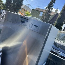 Miele Futura Crystal Dishwasher 