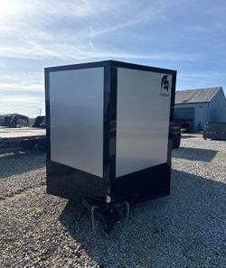 Enclosed trailer