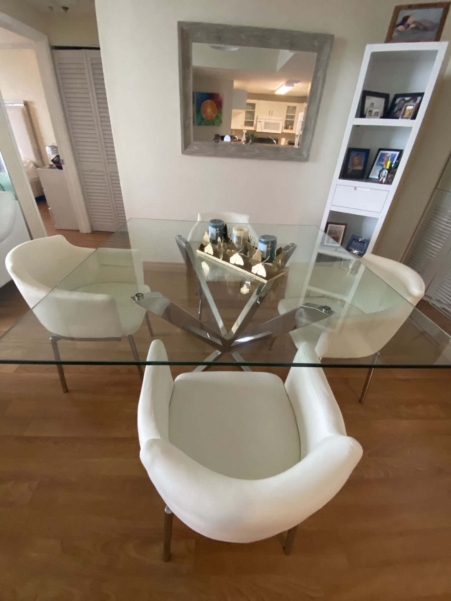 Ghettys Square Crystal Glass Dining Room Table