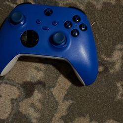 Blue Xbox controller Series X&S