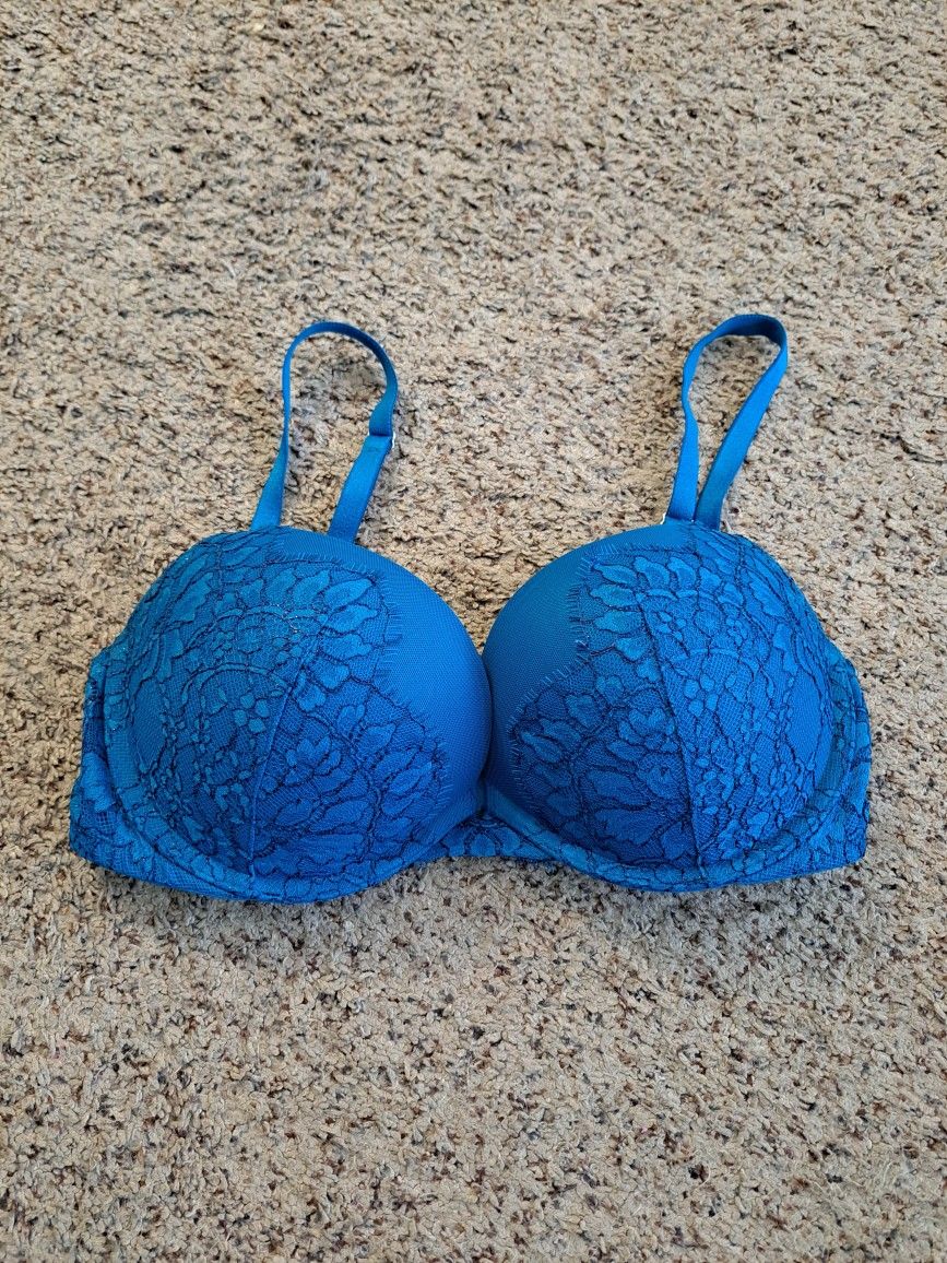 34D Victoria Secret Bra