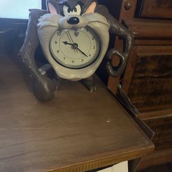 Warner Brother Tazmanian Vintage Clock Great Condition Need Gone Asking 120 