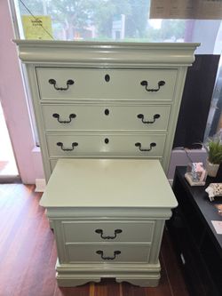 Refinished Solid Wood Chest &1  Nightstand Set
