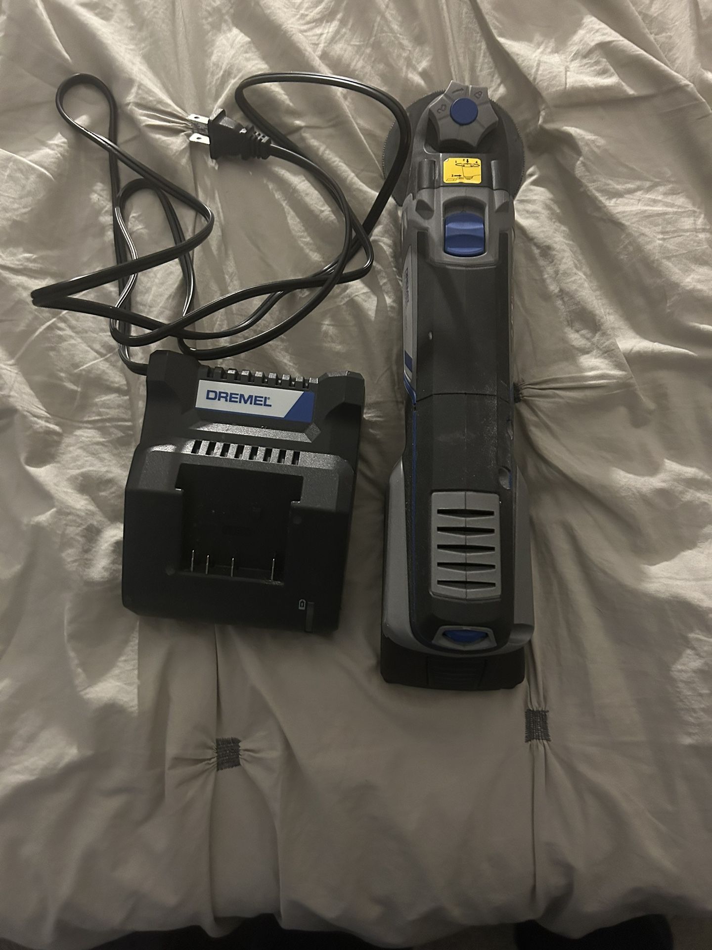 Dremel Multi-max 20v Tool With Charger