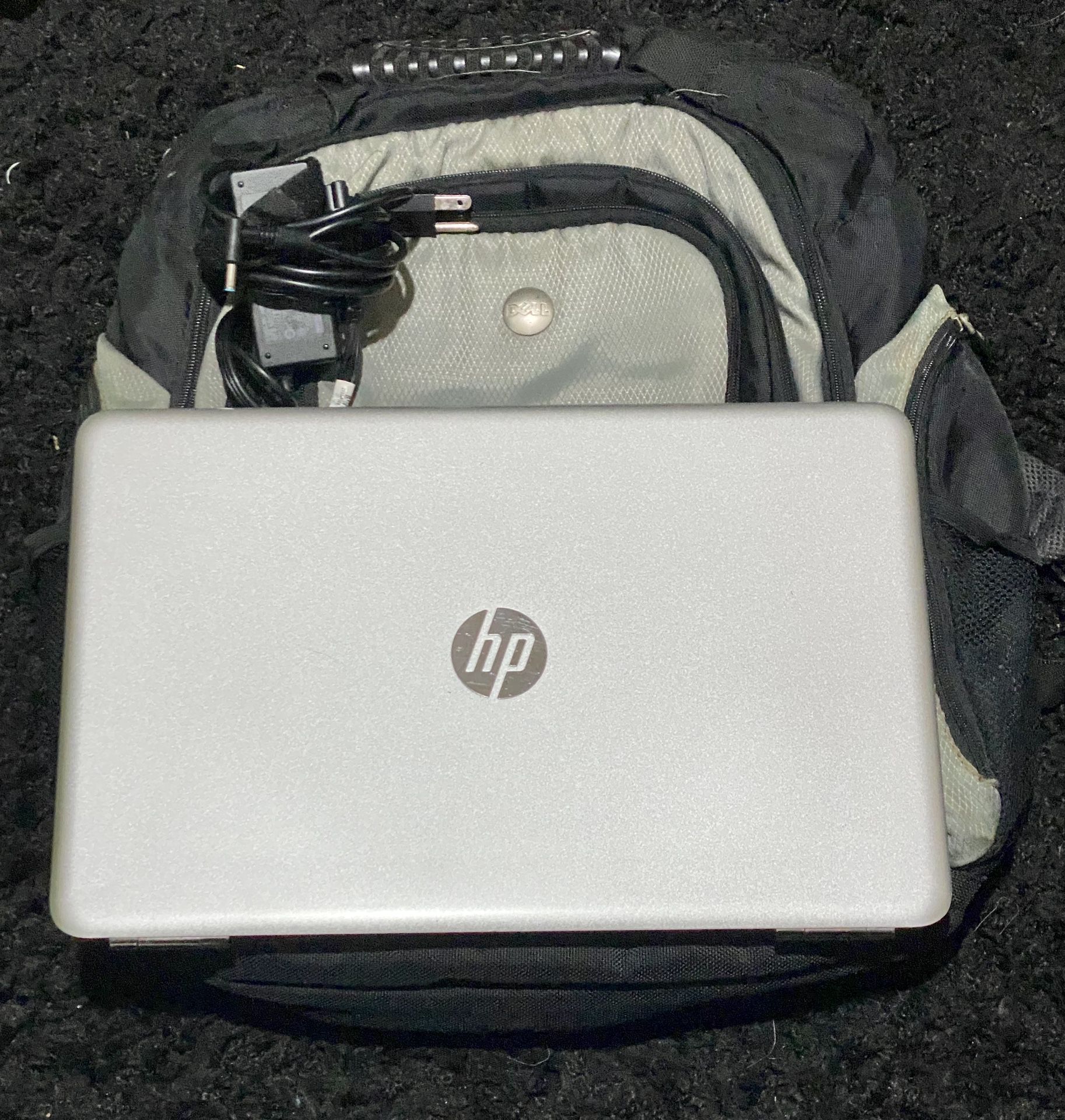 15.6" HP Pavilion Notebook Touchscreen with Dell Laptop Backpack