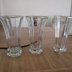 3 vases