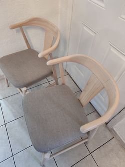 Set of 2 Wishbone-Style Dining Chairs