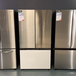 New Bespoke Bottom Freezer Refrigerator With Internal Water And Ice Maker‼️‼️