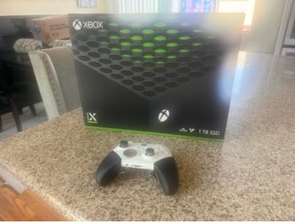 Xbox Series X Disc Edition with Elite controller Series 3