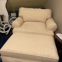 Oversized Chair - Champagne Color