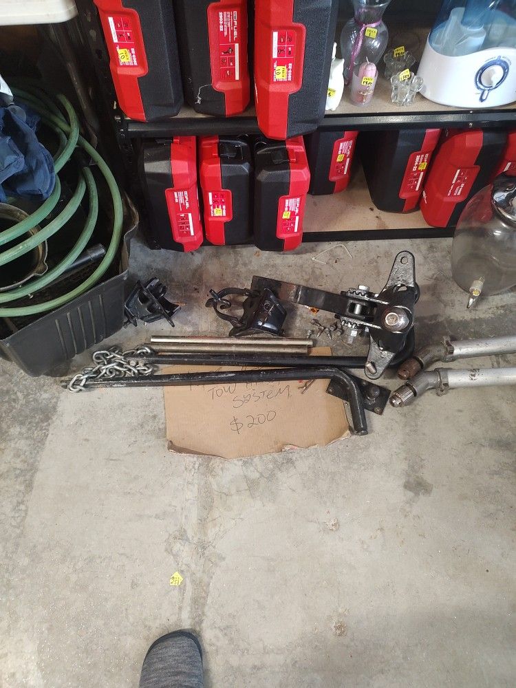 Distribution Trailer Hitch System