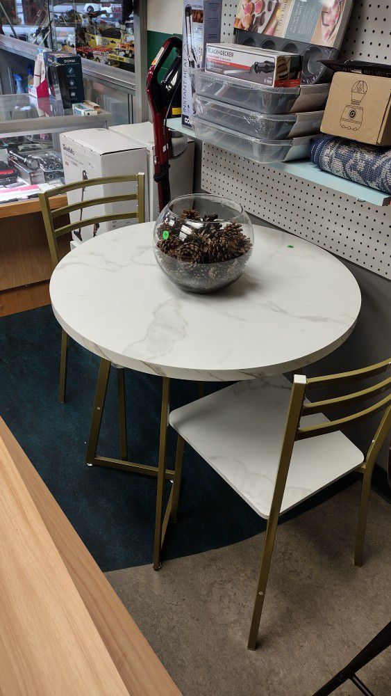 Stylish Mable Styled Kitchen Table With Gold Accents For Sale In East Dayton 