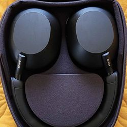 Sony WH-1000XM5/B Wireless Industry Leading Noise Canceling Bluetooth Headphones