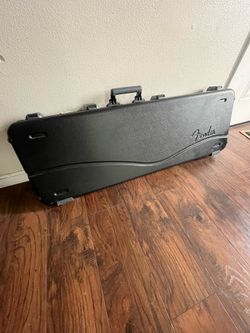 Deluxe Molded Case - Electric Bass