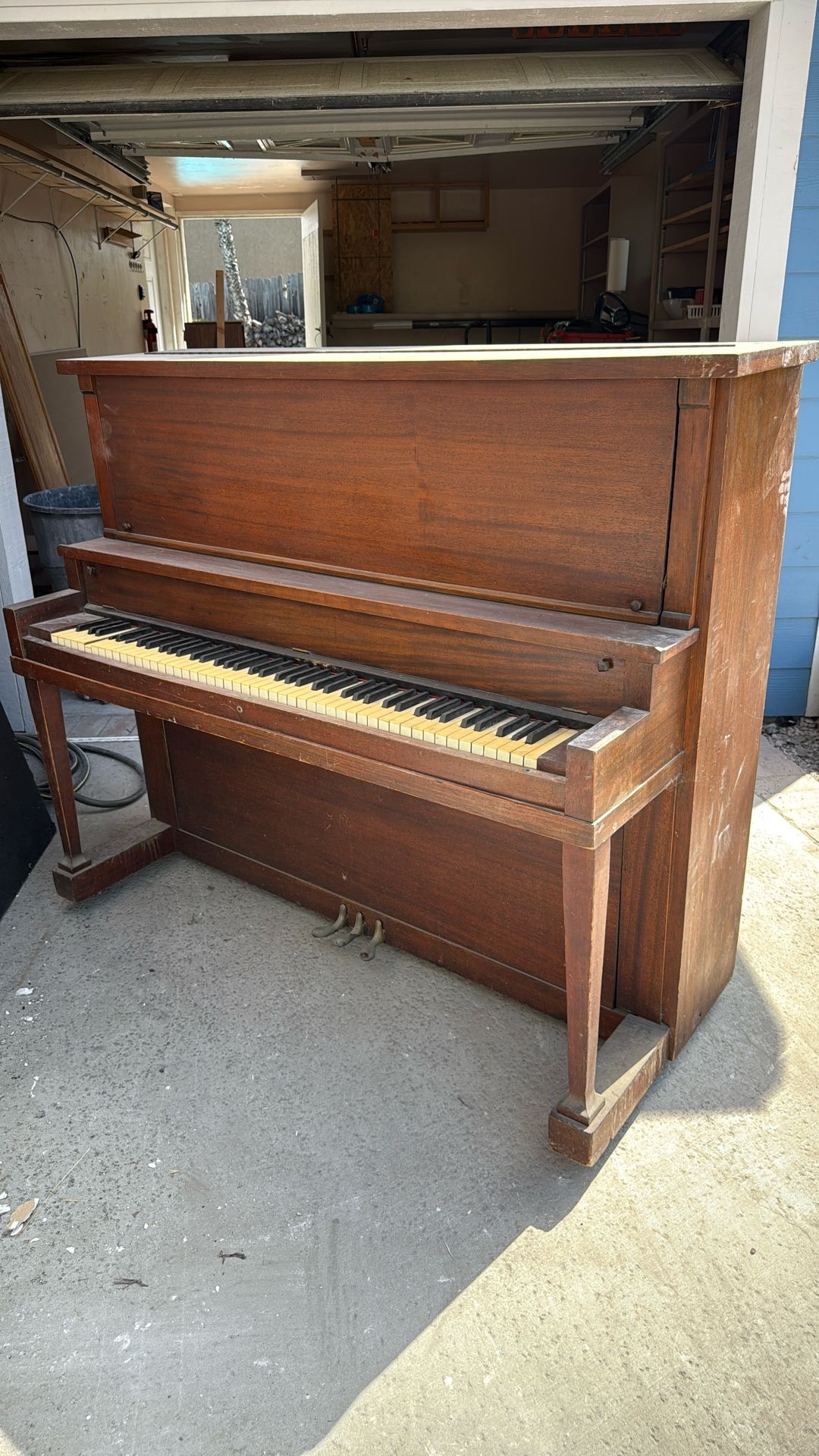 Vintage Piano FOR FREE
