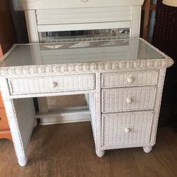 White Wicker Desk , With Glass Top. Excellent Condition 