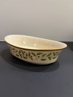 Lenox Holiday 9.5" Oval Porcelain Vegetable Serving Bowl - Made in USA
