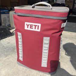 💥YETI Backflip 24 Soft Cooler Backpack - Discontinued - Wine Red Edition
