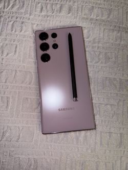 Samsung Galaxy S23 Ultra with S Pen lavender