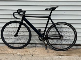 Black 6KU size medium 8.5/10 condo