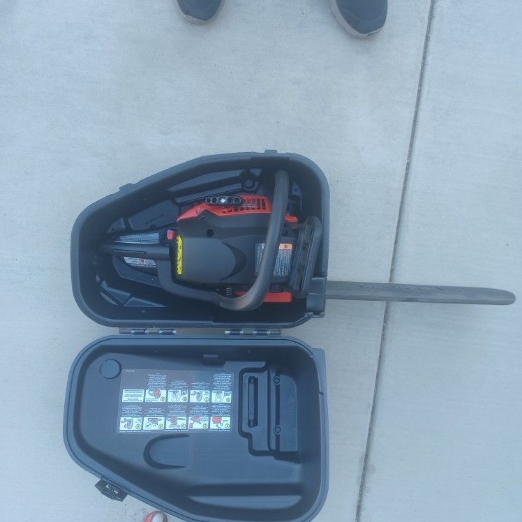 Poulan Pro PP4218A Chainsaw