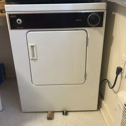Apt. Size Crosley Electric Dryer W 24in x H 31 in x D 20.5 in