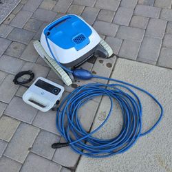 Maytronics DOLPHIN PROTEUS DX3 POOL CLEANER