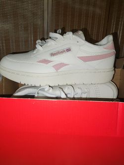 Reebok Club C Womens Size 9.5