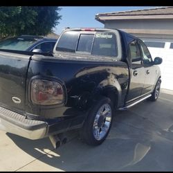 2001 Ford F150 Hardley Davidson 105th NOT THE  SUPERCHARGER