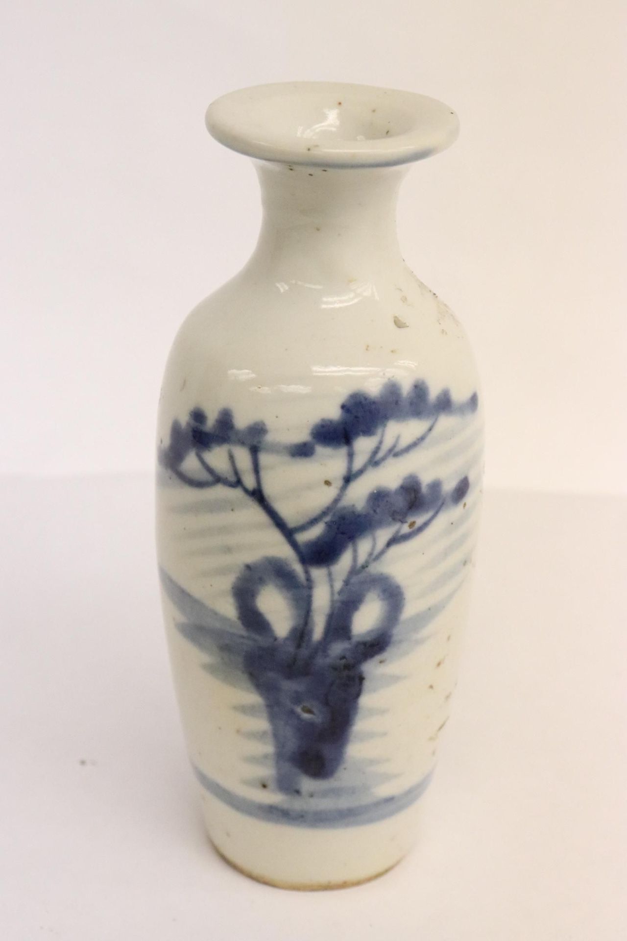 Antique Chinese Porcelain Blue & White Vase 