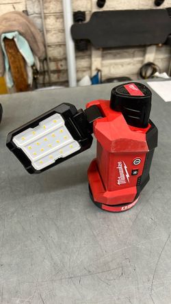 Milwaukee 2350-20 M12 Rover LED Packout Floodlight Worklight