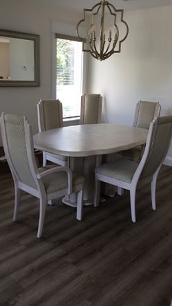 ALL WOOD  WHITE WASHED OAK  DINING ROOM TABLE WITH LEAF AND 6 CHAIRS - CUSTOM PADS