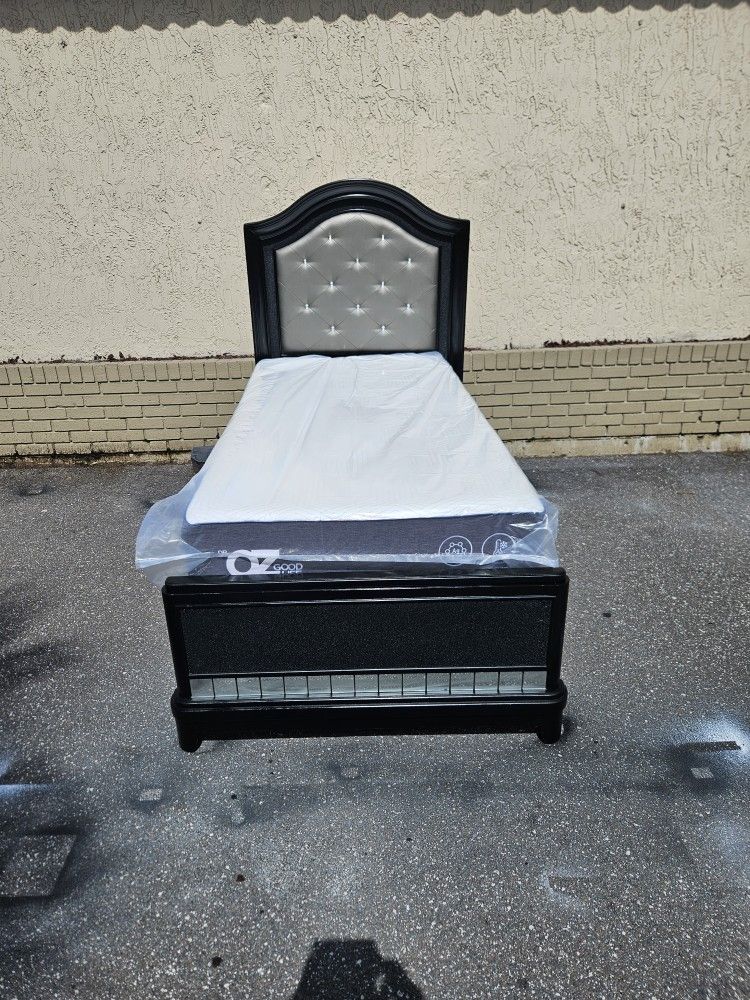 Black Twins Size Sofia Vergara Bed Frame With Brand New Twins Size Plush Memory Foam Mattress And Box Spring In Plastic