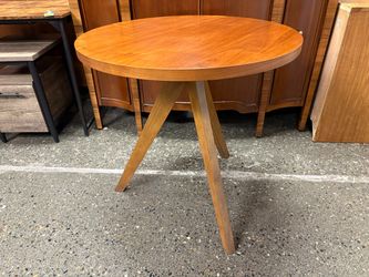 WEST ELM Tripod Walnut Finish Round Dining Table