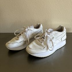 Women’s Reebok Classic Size 6.5