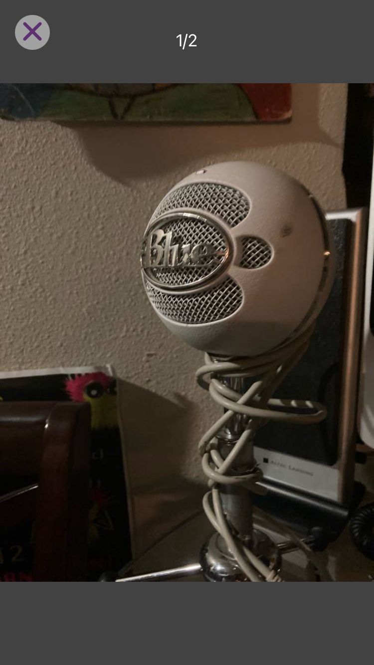 Blue Snowball (like New)